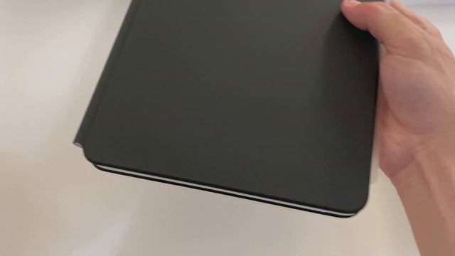 Magic Keyboard for iPad Pro - Unboxing смотреть онлайн