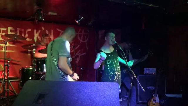 PIZDANOGA - подъезд №5 (live in 102db) смотреть онлайн
