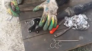 Замена крестовин карданного вала ПРАДО 120 (ч.1 - подготовка и снятие стопорных колец)