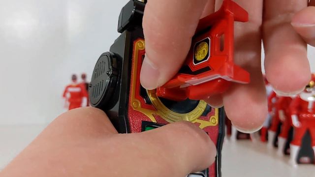 The Kaizoku Sentai Gokaiger Memorial Edition 35 Red Ranger Key Set Review! (海賊戦隊ゴーカイジャー) смотреть онлайн