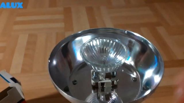 Lampe OSRAM Decostar 20W 12v GU5.3 (lampe halogène neuve) смотреть онлайн