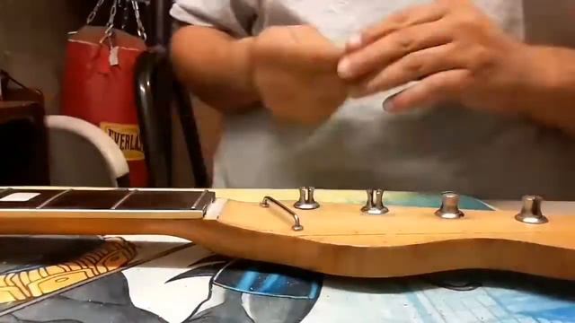 Vintage Bass Restoration part 4 смотреть онлайн