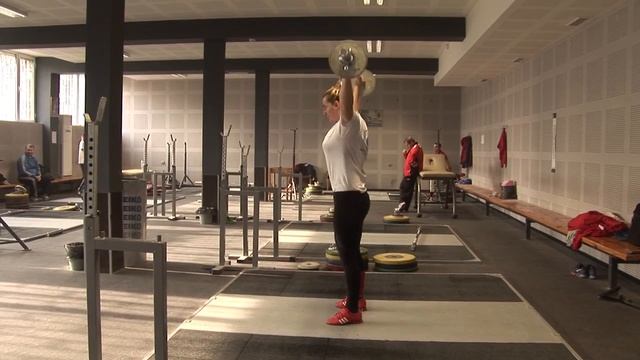 . Национальный спортивный комплекс ' Диана ' / www.MapVio.com смотреть онлайн