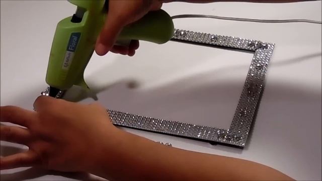 DIY - DOLLAR TREE BLING WALL ART * Featuring Beverly's Beautiful Butterflies смотреть онлайн
