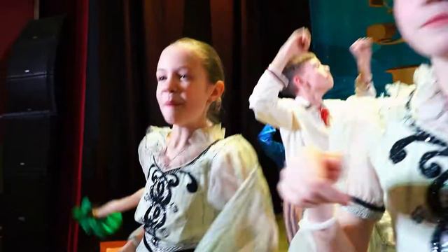 Золото Нации, Юность моя! смотреть онлайн