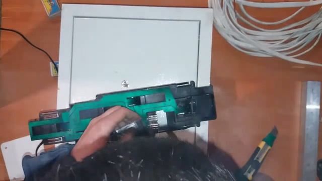 Не горят задние фонари на ВАЗ, ЗАЗ. Лужение шлейфа платы. смотреть онлайн