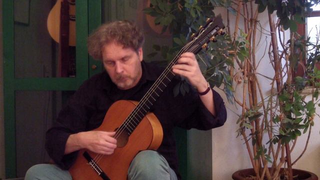 RCM Classical Guitar 2018 - Preparatory - Petit Blues (Bélanger)