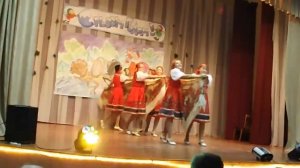 Танец с платками