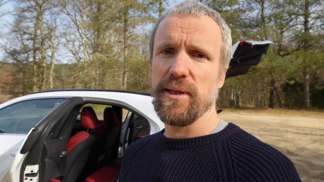 LEXUS UX 250h : Faut-il encore l'acheter ? 2 défauts VS 2 qualités смотреть онлайн