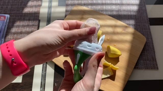 Обзор Ниблер Baby Go. Введение твердого прикорма. Учимся жевать. смотреть онлайн