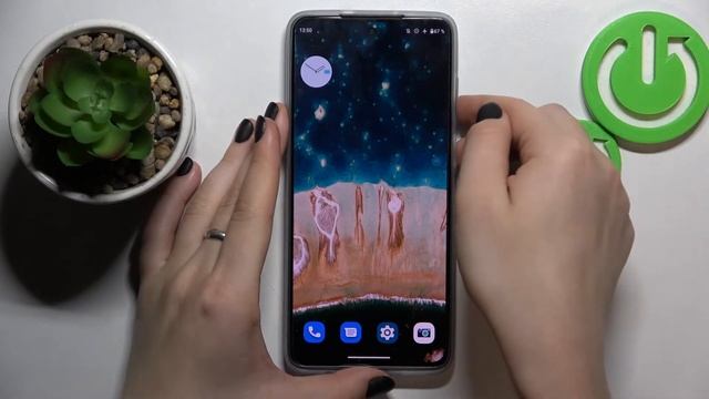 Как сделать снимок экрана на Motorola Moto G82 / Как сфотографировать экран в Motorola Moto G82 смотреть онлайн