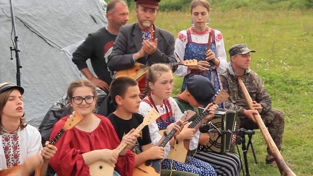 Группа Ильи Ахрамеева. "Светит месяц", "краковяк" на 5 колен. смотреть онлайн