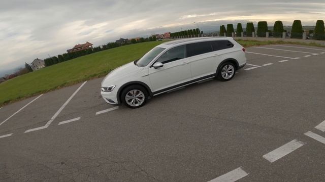 Volkswagen Passat Alltrack 2.0 TDI 190KM 2017 Prezentacja i jazda смотреть онлайн