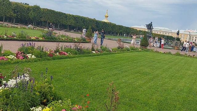 Peterhof Upper Garden Park №1.mp4