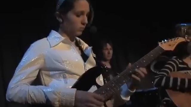 Samba Pa Ti - MonaLisa Twins (Carlos Santana Cover) live! смотреть онлайн