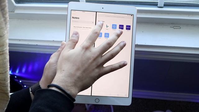 iPad (2020) 8th Generation Vs iPad Mini 5! (Comparison) (Review) смотреть онлайн
