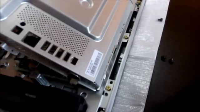 How to open back cover of HP 20 All-in-One (2115il) and upgrade DDR3 RAM смотреть онлайн