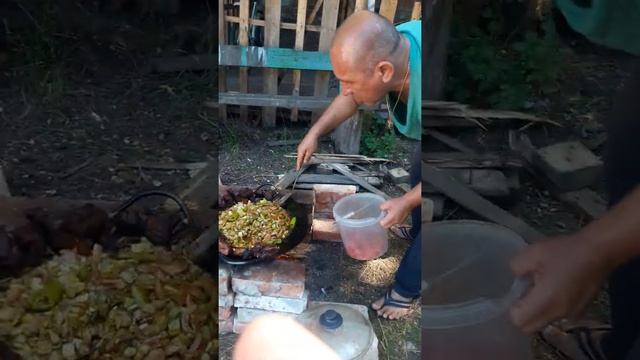 мясо с овощами в садже.(садж сами сделали)