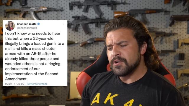 Mass-Shooter Gets Dunked On by 22 Year Old With a Glock смотреть онлайн