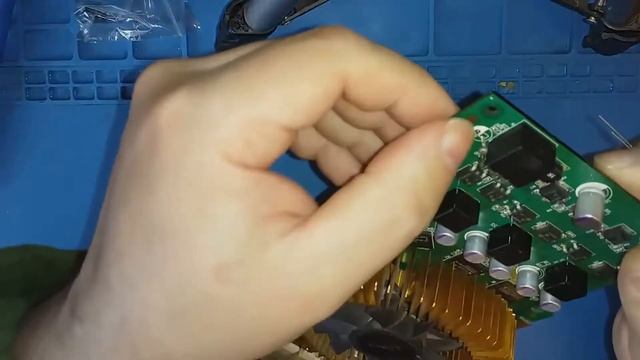 Простейший ремонт видеокарты , визуальное определение неисправности . смотреть онлайн