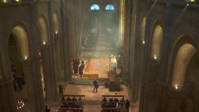 Kathedrale von Santiago de Compostela - Botafumeiro смотреть онлайн