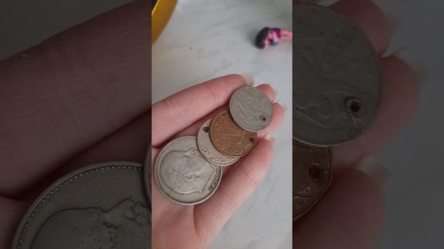 Где можно сдать такие старинные монеты? смотреть онлайн