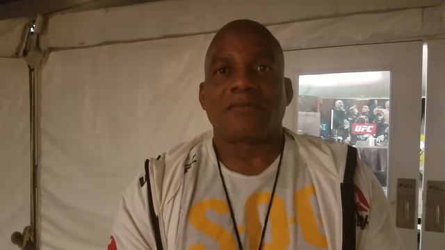 Dana White quiere enterrar a Yoel Romero, dice Pedro Lay смотреть онлайн
