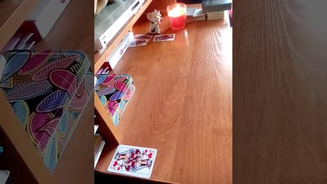 Расклад на игральных картах на 4 дам что их ждёт в ближайший месяц. смотреть онлайн