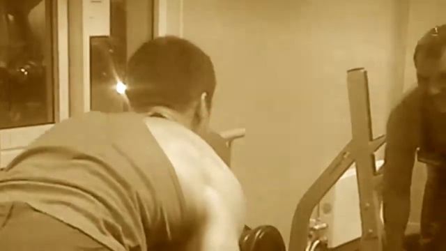 ТРЕНИРОВКА В ПОДВАЛЕ НА УРАЛМАШЕ. Мотивирующее видео от youtube канала Rukin i Sport. смотреть онлайн