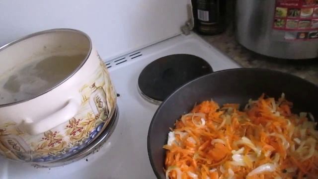 Сварила борщ я на обед