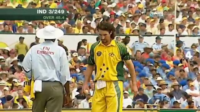 LIVE Flashback: Australia v India | Match 7, 2003-04 ODI Tri-Series смотреть онлайн