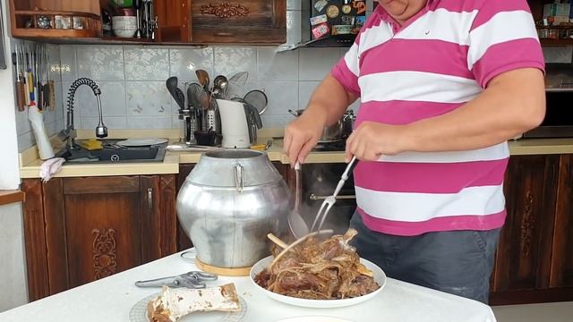 ВЯЛЕНАЯ КОНИНА. ЕТ АСУ. БЕШБАРМАК. СОГЫМ. смотреть онлайн