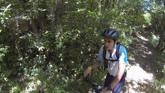 Спуск из поселка Научный по грунтовой дороге в Верхоречье. смотреть онлайн