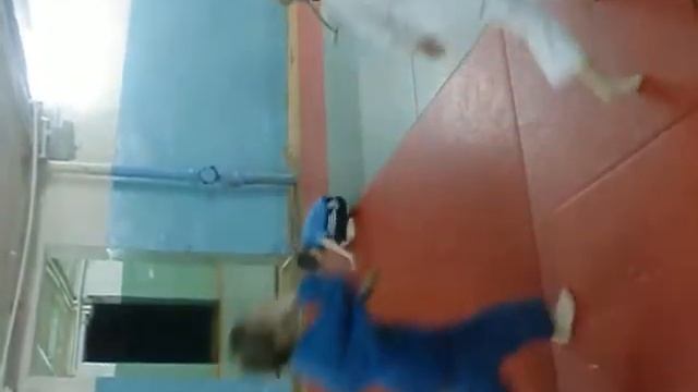 Сережа Фатеев .Ульяновск.бегает дзюдо смотреть онлайн