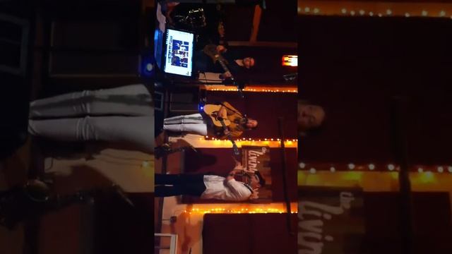 Rebecca Perl LIVE+2 #nychirl2 смотреть онлайн