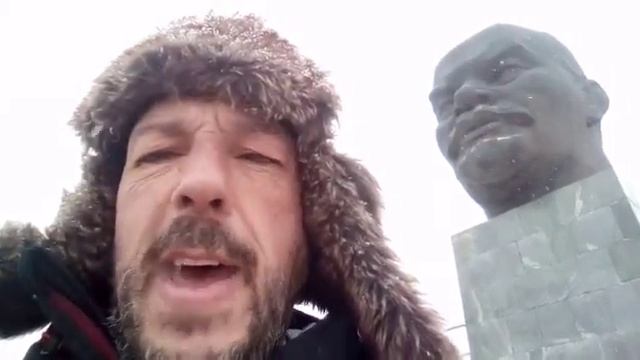 En la cabeza de Lenin смотреть онлайн