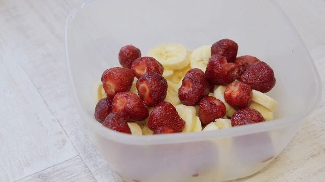 Охладись со Вкусом! Вкуснейшее Домашнее Мороженное из Трех Ингредиентов! смотреть онлайн