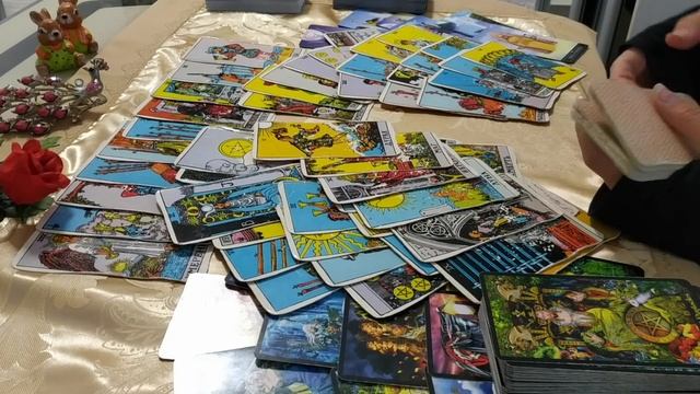 ТРЕУГОЛЬНИК: КАКИЕ ЧУВСТВА КО МНЕ И К НЕЙ? ОБЩИЙ РАСКЛАД смотреть онлайн