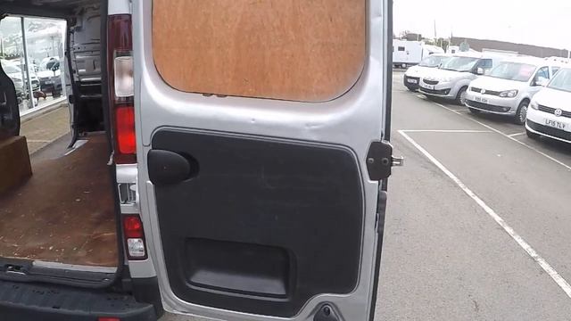 Renault TRAFIC SL27 SPORT DCI SWB Van смотреть онлайн