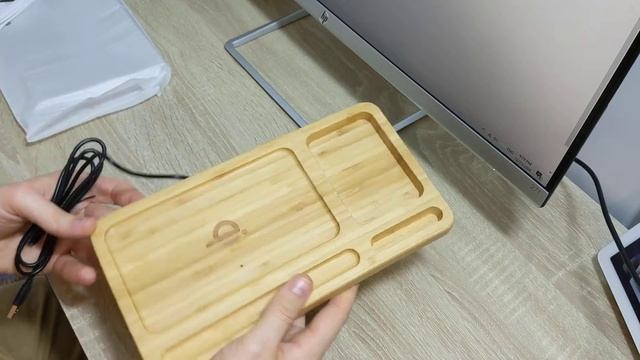 Xtronic Bamboo Wireless desk 10w charger смотреть онлайн