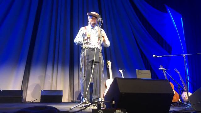 Dom Flemons on Harmonica and Bones. Kennedy Center Studio K. January 26, 2020 смотреть онлайн