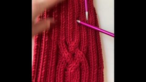 Вязаная спицами безрукавка для ? собаки