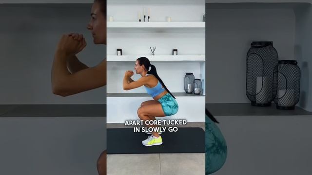 How to squat to get that peachy booty ?#squats #tips #exercisetips #howtosquat #homeworkout смотреть онлайн