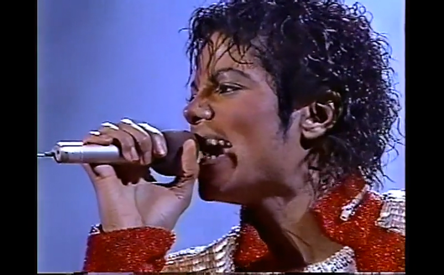 The Jacksons - Victory Tour - Live in Toronto (1984) - Beat It смотреть онлайн
