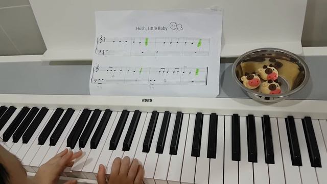 Hush little baby easy piano learning for kids/beginner using Korg B2 смотреть онлайн