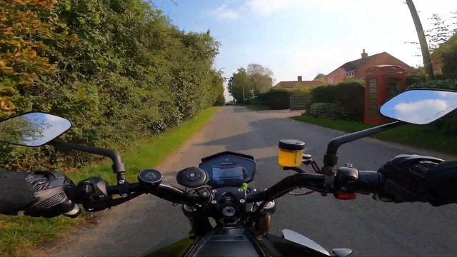 Energica Eva EsseEsse9 test ride. Best ⚡️ bike yet? смотреть онлайн
