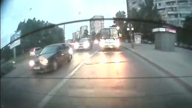 ViGo V70 Twin Cam, задняя камера, 720x480, вечер, без звука смотреть онлайн