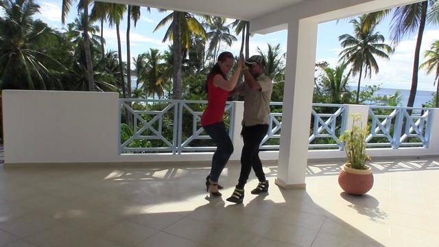 Yeri La Ley and Dasha Elizarova dancing dominican bachata смотреть онлайн