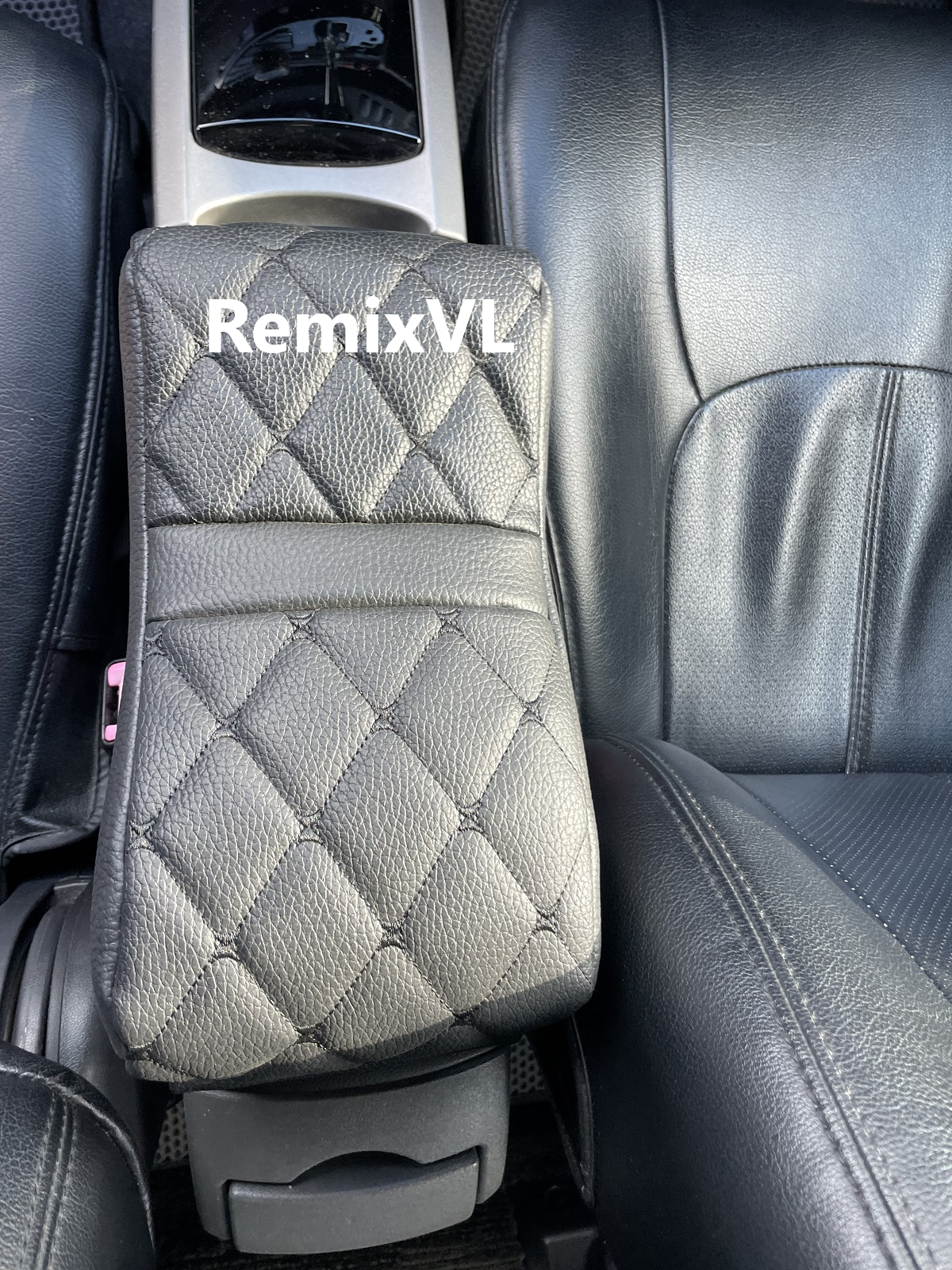 Магазин RemixVL: Видео обзор Накидка подушка на подлокотник из Экокожи + карман смотреть онлайн