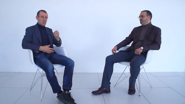 Как убеждать человека во время переговоров? | Секреты эффективных переговоров от Игоря Рызова смотреть онлайн